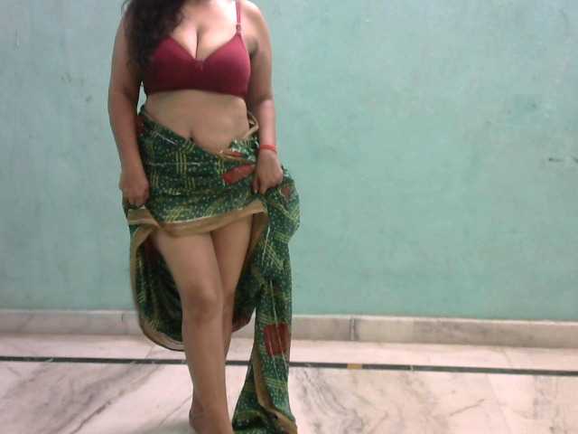 HOTRASHMIKA live cam on BongaCams