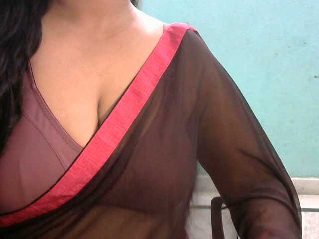 HOTRASHMIKA live cam on BongaCams