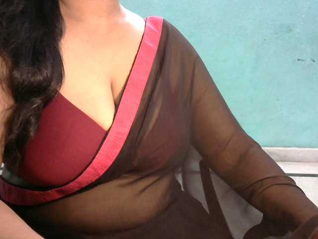 HOTRASHMIKA live cam on BongaCams