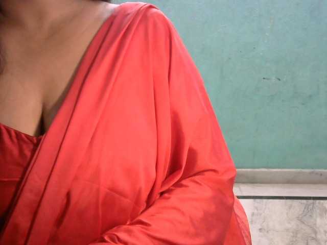 HOTRASHMIKA live cam on BongaCams