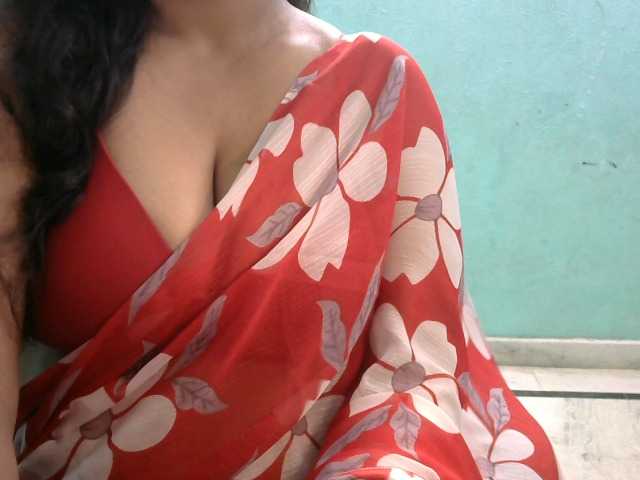 HOTRASHMIKA live cam preview