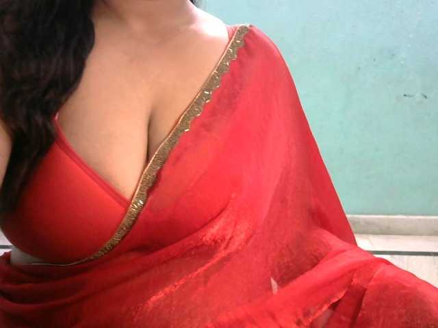 HOTRASHMIKA live cam on BongaCams