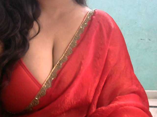 HOTRASHMIKA live cam on BongaCams