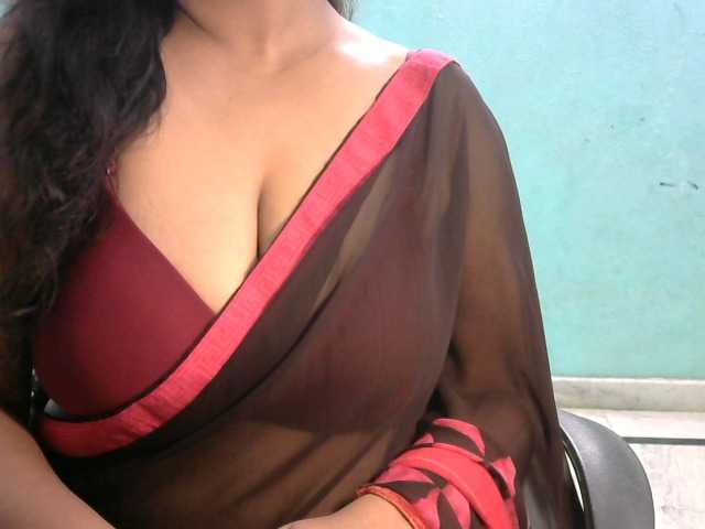 HOTRASHMIKA live cam on BongaCams