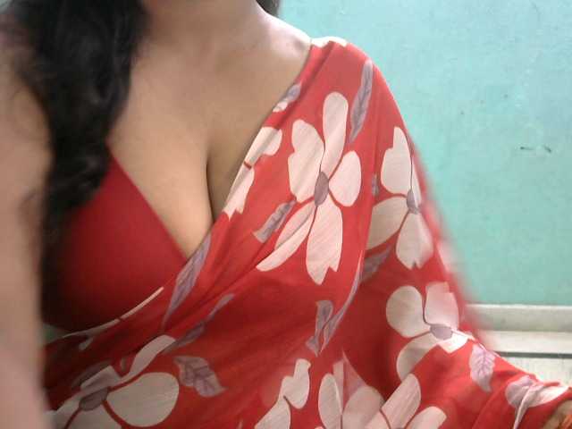 HOTRASHMIKA live cam on BongaCams