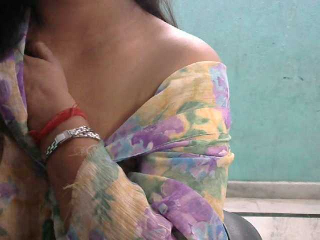 HOTRASHMIKA live cam on BongaCams