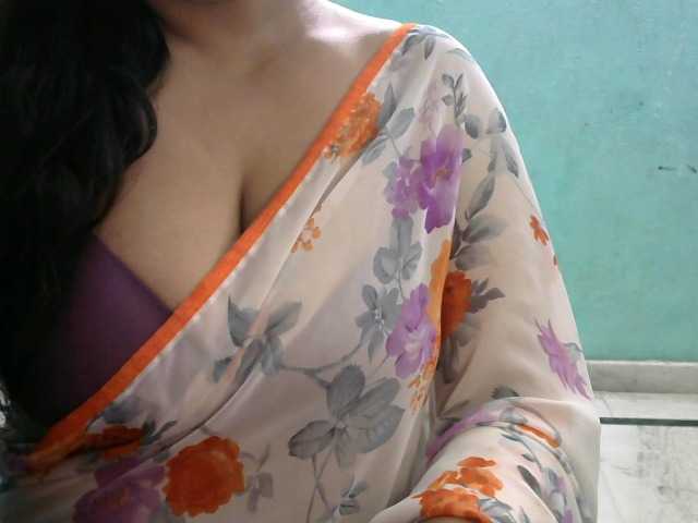 HOTRASHMIKA live cam on BongaCams