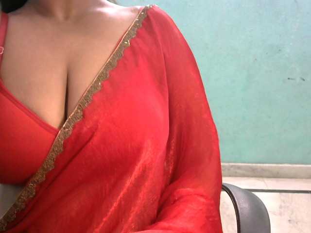 HOTRASHMIKA live cam on BongaCams