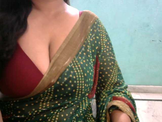 HOTRASHMIKA live cam on BongaCams