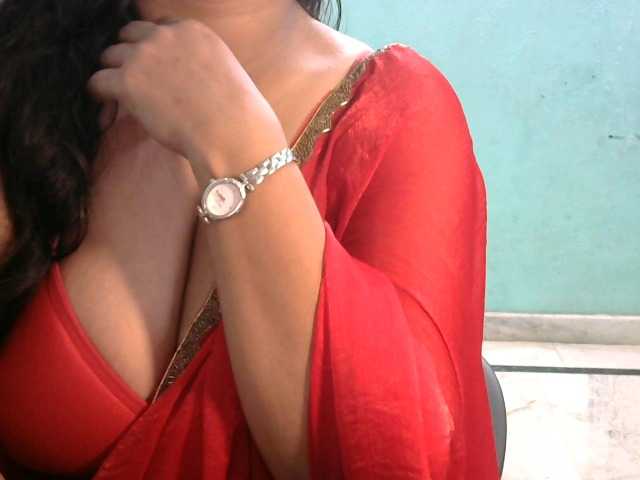 HOTRASHMIKA live cam on BongaCams