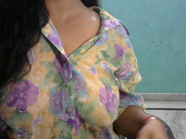 HOTRASHMIKA live cam on BongaCams