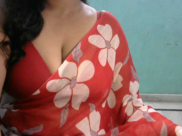 HOTRASHMIKA live cam on BongaCams