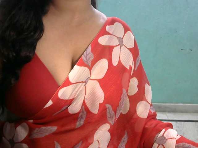 HOTRASHMIKA live cam on BongaCams