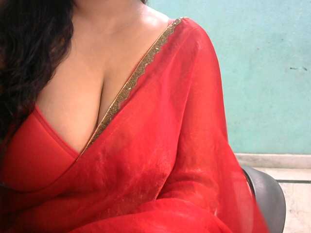 HOTRASHMIKA live cam on BongaCams