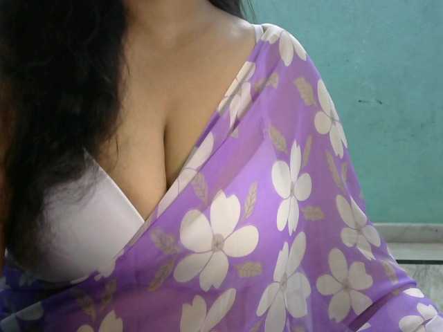 HOTRASHMIKA live cam on BongaCams