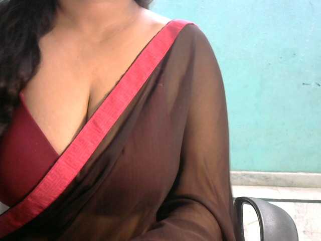 HOTRASHMIKA live cam on BongaCams