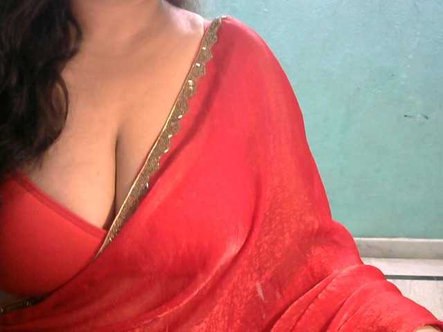 HOTRASHMIKA live cam on BongaCams