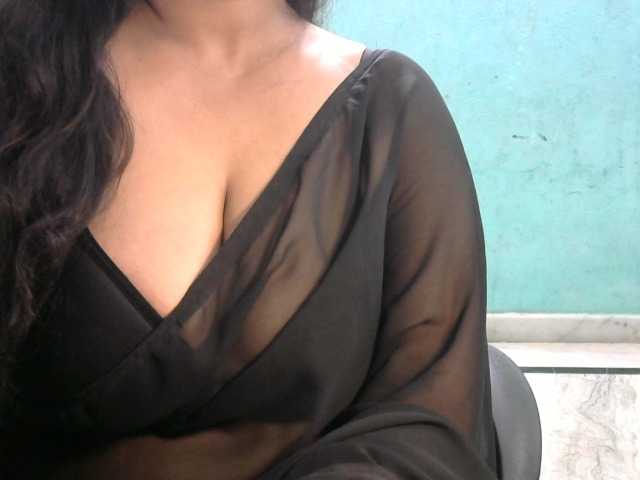 Hotrashmika on Bongacams