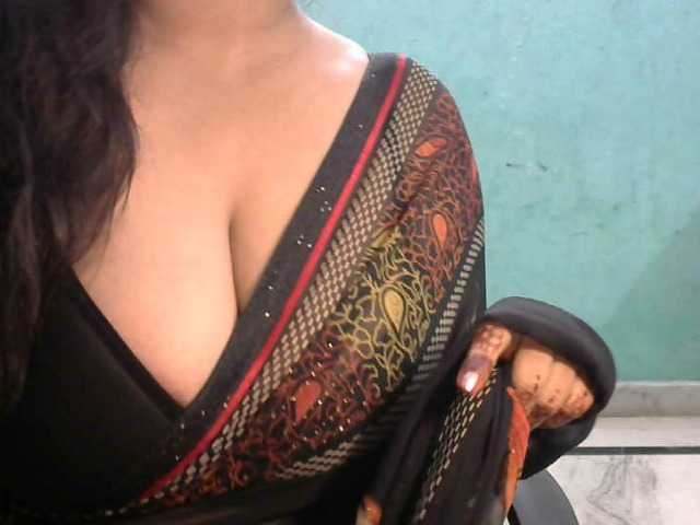 HOTRASHMIKA live cam on BongaCams