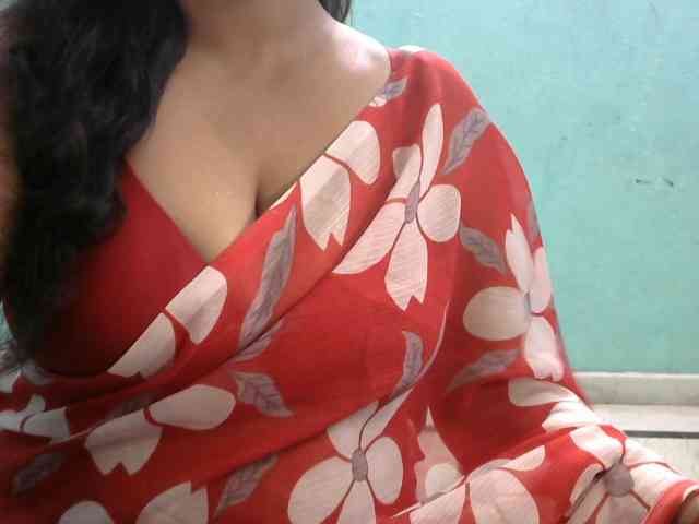 HOTRASHMIKA webcam
