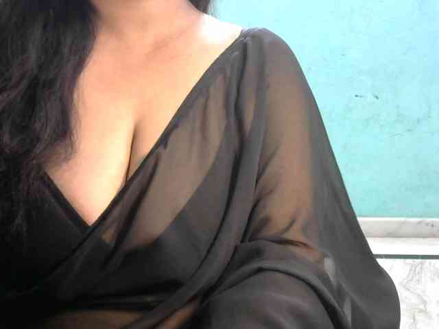 HOTRASHMIKA's webcam live show