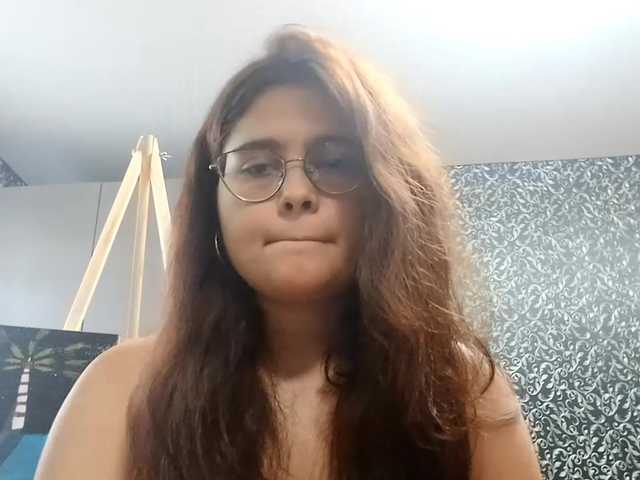 JustinaKemerling live cam on BongaCams