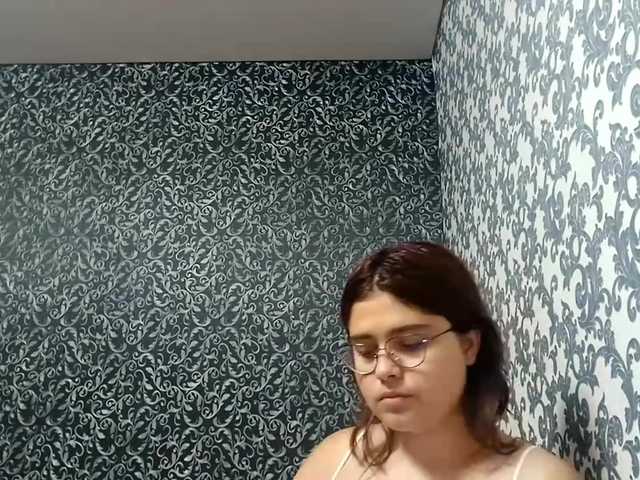 JustinaKemerling live cam on BongaCams