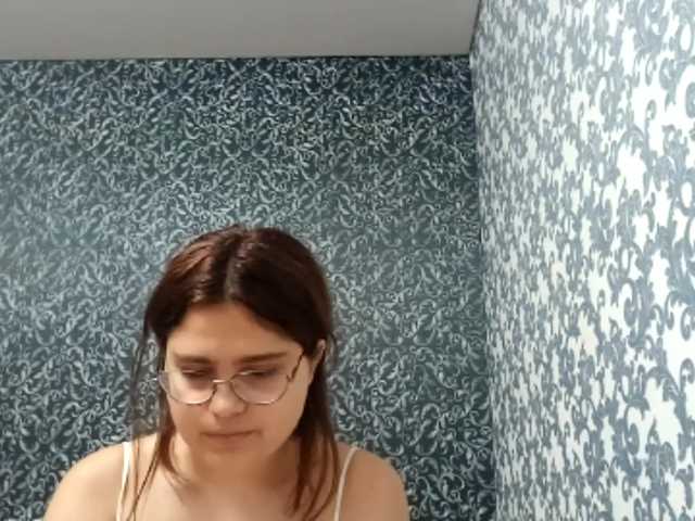 JustinaKemerling live cam on BongaCams