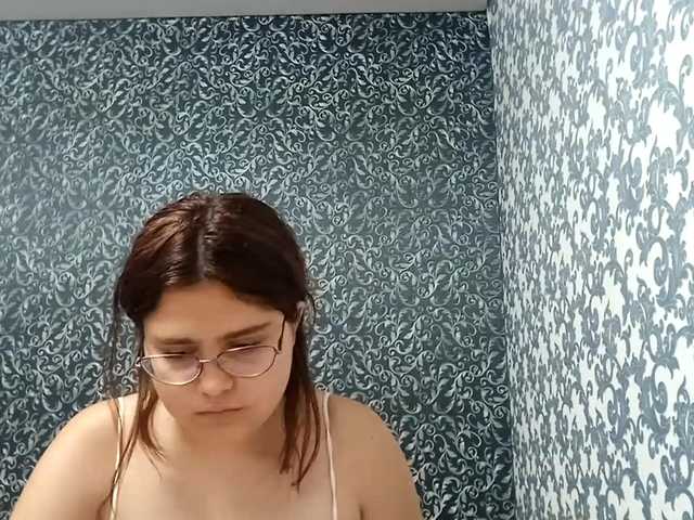 JustinaKemerling live cam on BongaCams