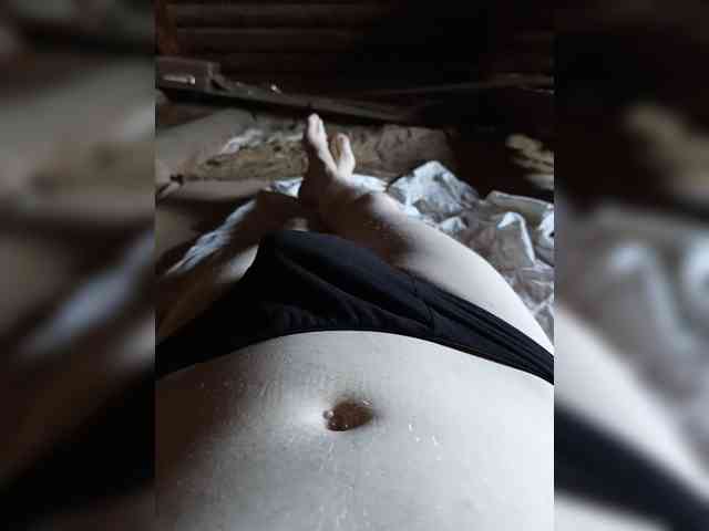 WhitePencil Live Webcam on BongaCams