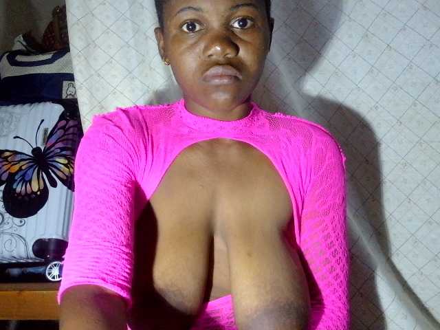 Xaqueline live cam on BongaCams