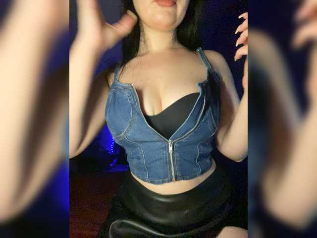 MillaMiss live webcam show