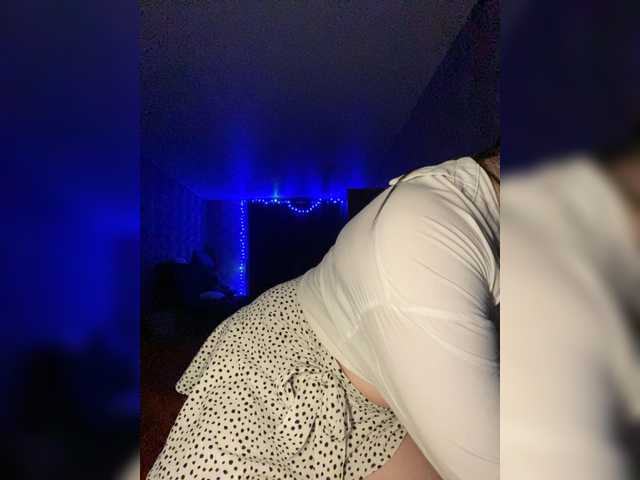 MillaMiss live webcam show