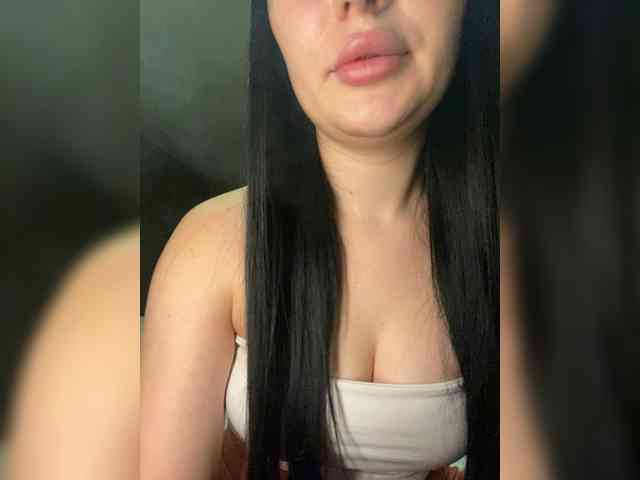 MillaMiss webcam