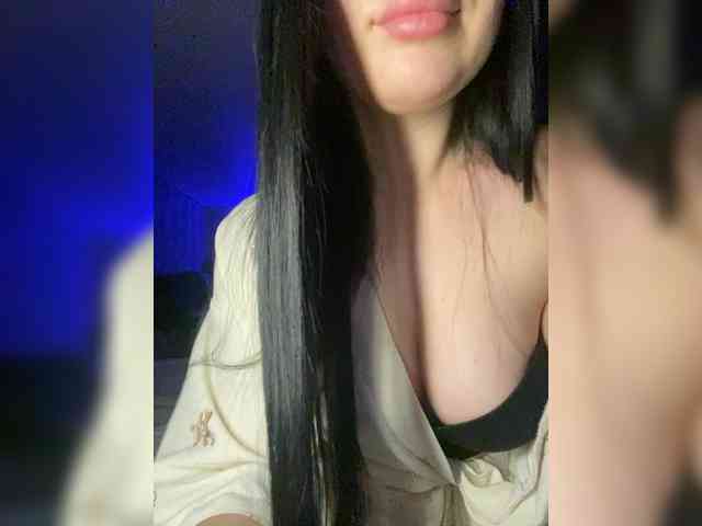 MillaMiss webcam