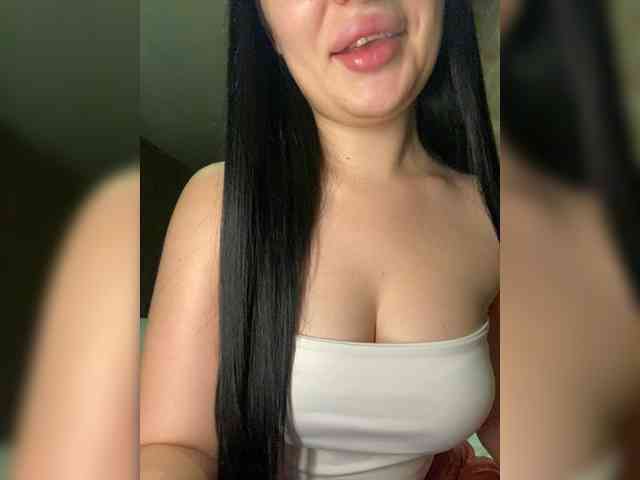 MillaMiss webcam