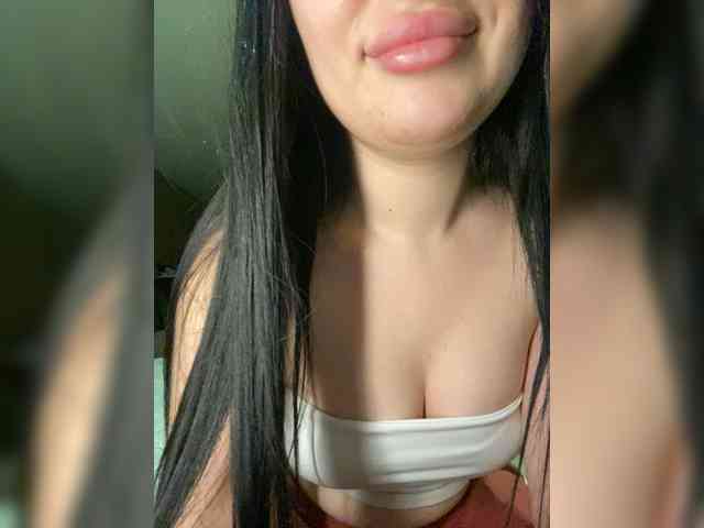 MillaMiss webcam