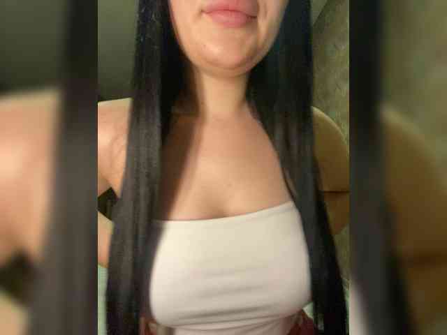 MillaMiss webcam