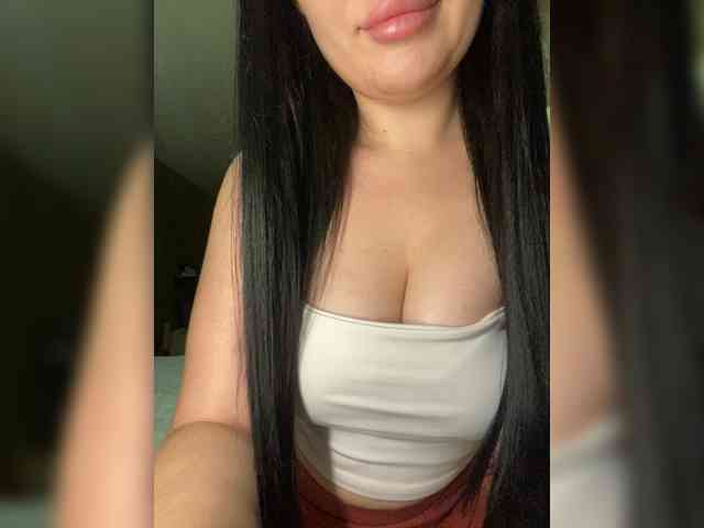 MillaMiss webcam