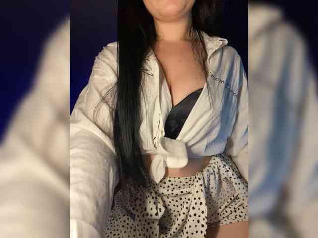 MillaMiss webcam
