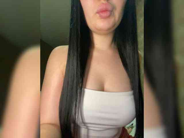 MillaMiss webcam