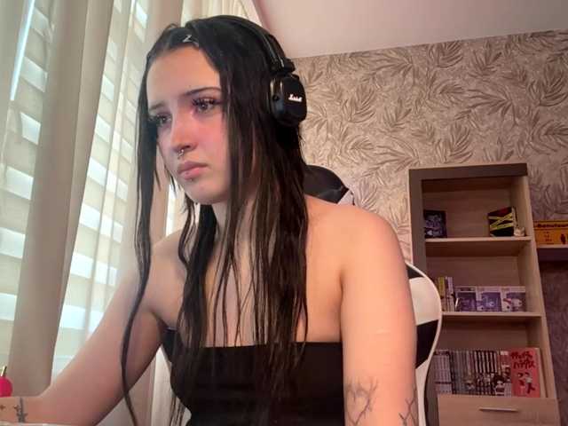 le modèle StephanyPlimpton est en webcam porno dans un show sur le site bongacams, il possède les tags suivants: White/Caucasian,Brunette,Trimmed