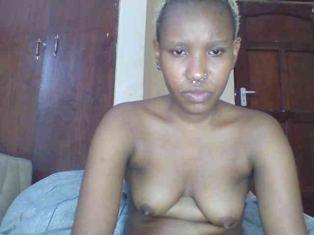 Sexycharmychoco webcam