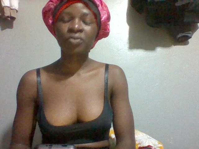 Sexydoll13 live cam on BongaCams