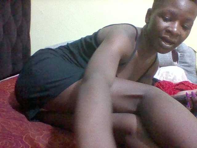 Sexydoll13 live cam on BongaCams
