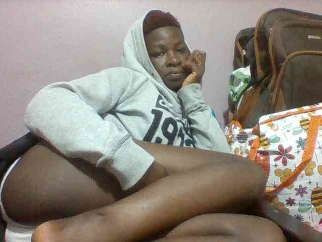 Sexydoll13 webcam