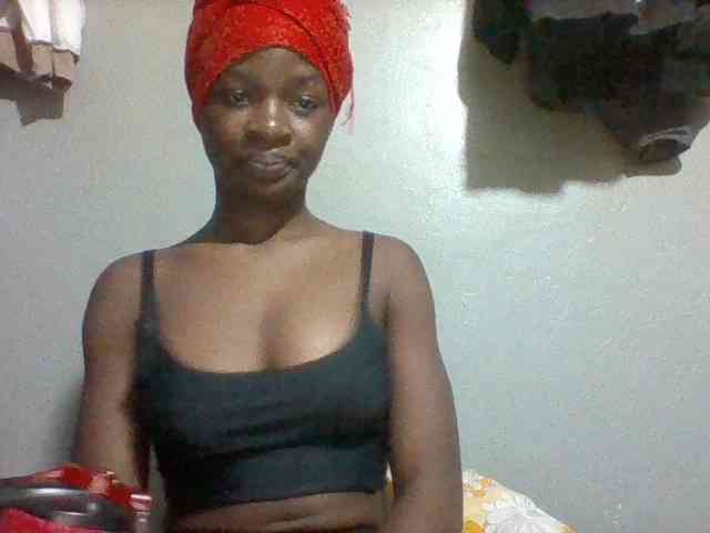 Sexydoll13 webcam