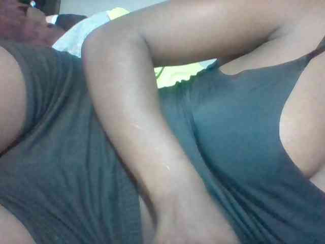 sexydoll13's live room