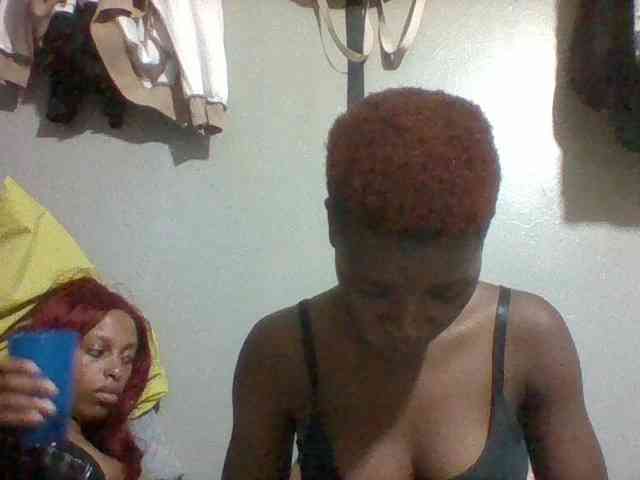Sexydoll13 webcam