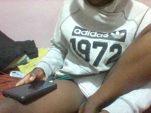 Sexydoll13 webcam